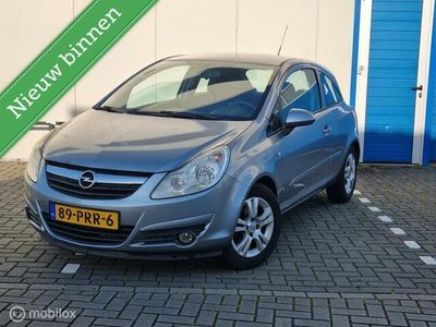 tweedehands Opel Corsa 1.2-16V Essentia apk 03-2025