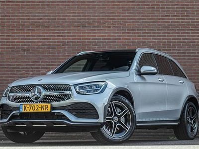 Grijs (metallic) Gebruikt 2020 Mercedes GLC300 AMG line SUV | € 41.950 (Goede deal)