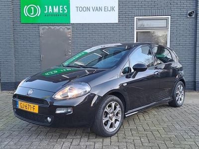 Zwart Gebruikt 2015 Fiat Punto Evo Lounge Hatchback | € 5.950 (Eerlijke prijs)