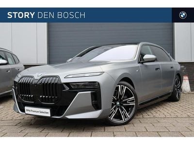Grijs Gebruikt 2024 BMW i7 Executive Sedan | € 94.950 (Eerlijke prijs)