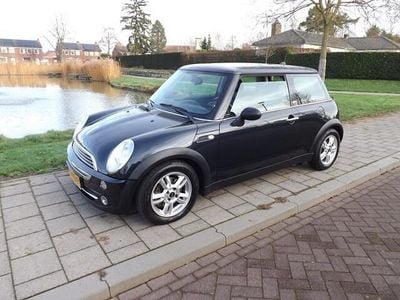 Zwart Gebruikt 2006 Mini ONE Hatchback | € 4.995 (Iets duurder)