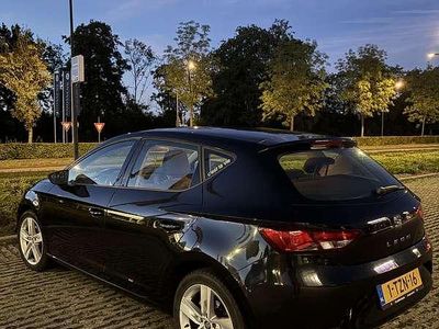 Zwart Gebruikt 2013 Seat Leon Style Hatchback | € 6.000