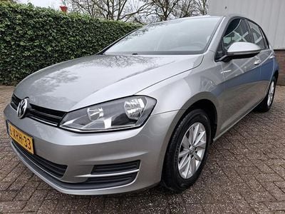 Grijs Gebruikt 2014 VW Golf VII Trendline Hatchback | € 6.250 (Goede deal)