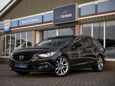 Zwart, metallic lak Gebruikt 2014 Mazda 6 Center-Line Stationwagen | € 13.990 (Iets duurder)