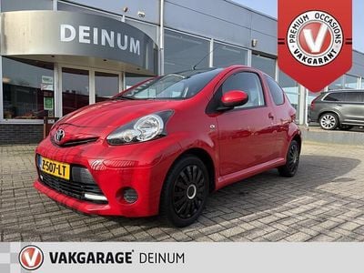 Occasion Toyota Aygo Comfort 68 PK (50 kW) 2014 Rood Hatchback