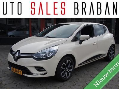 Bruin Occasion 2017 Renault Clio IV Zen Hatchback | € 7.490 (Eerlijke prijs)