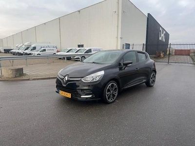 Zwart Occasion 2018 Renault Clio IV Zen Hatchback | € 7.950 (Eerlijke prijs)
