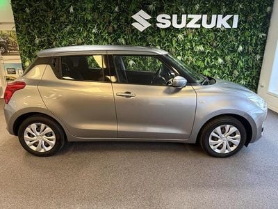 Grijs Occasion 2020 Suzuki Swift Comfort Hatchback | € 12.400 (Goede deal)
