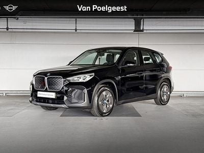Schwarz uni Occasion 2024 BMW iX1 Shadowline SUV | € 36.750 (Super prijs)