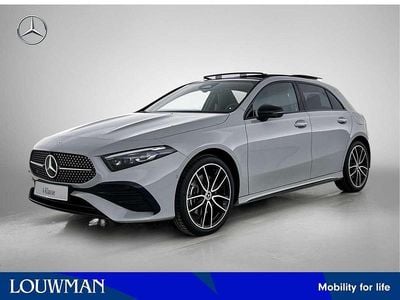 Grijs Nieuw 2025 Mercedes A250 Business Hatchback | € 50.340 (Iets duurder)