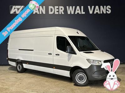 tweedehands Mercedes Sprinter 317CDI 170pk L3H2 Euro6 Airco | 3500kg Trekhaak | Camera | Apple Carplay Cruisecontrol, Parkeersensoren, Chauffeursstoel, Bijrijdersbank, Android Auto