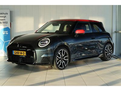 Grijs Gebruikt 2024 Mini John Cooper Works Hatchback | € 36.900