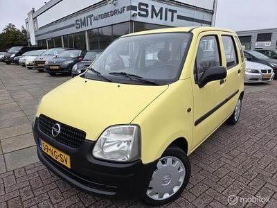 Geel Gebruikt 2003 Opel Agila Enjoy Hatchback | € 950 (Eerlijke prijs)