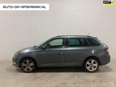 Grijs (metallic) Gebruikt 2016 Skoda Fabia Joy Stationwagen | € 4.995 (Goede deal)