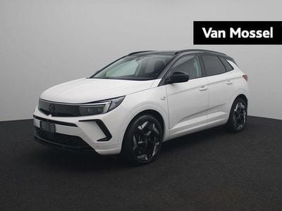 Wit Occasion 2023 Opel Grandland X GSe SUV | € 27.440 (Eerlijke prijs)