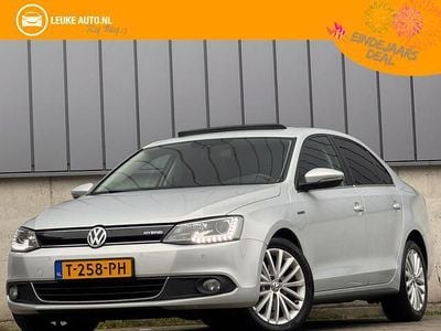 Grijs Gebruikt 2013 VW Jetta Highline Sedan | € 7.930 (Eerlijke prijs)