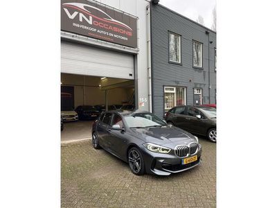 Occasion BMW 118 Executive 140 PK (102 kW) 2020 Grijs Hatchback