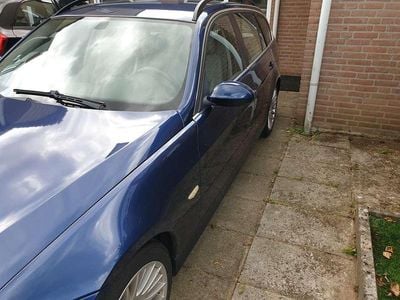 BMW 325