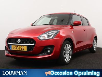 tweedehands Suzuki Swift 1.2 Style Smart Hybrid Limited | Afneembare Trekhaak | Navigatie |