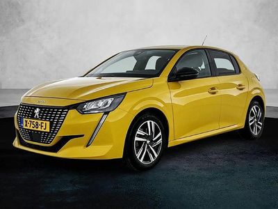 Occasion Peugeot 208 Allure 101 PK (74 kW) 2023 Geel Hatchback
