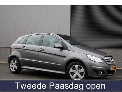 tweedehands Mercedes B200 Elegance Automaat Pano-dak/Trekhaak