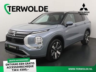 Moonstone grey / black Nieuw 2025 Mitsubishi Outlander P-HEV Instyle SUV | € 58.750 (Iets duurder)
