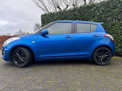 Blauw Gebruikt 2016 Suzuki Swift Hatchback | € 8.750 (Eerlijke prijs)