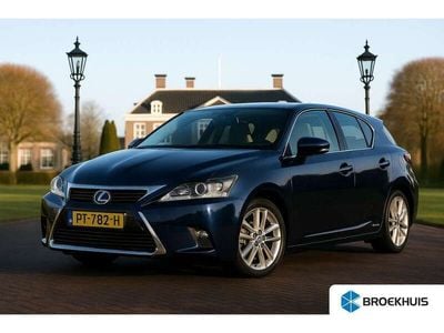 Lexus CT200h