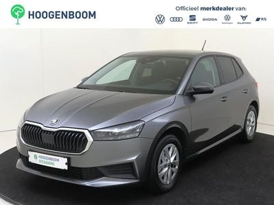 Grijs Gebruikt 2024 Skoda Fabia Ambition Hatchback | € 17.950 (Eerlijke prijs)