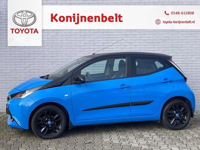 Blauw Occasion 2015 Toyota Aygo X-cite Hatchback | € 6.995
