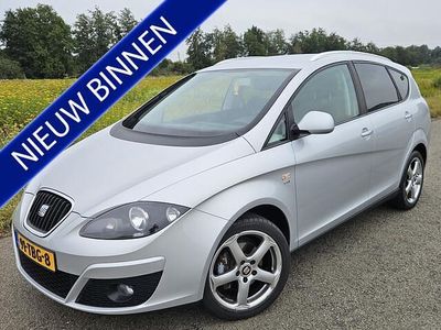 Grijs Gebruikt 2012 Seat Altea XL Ecomotive MPV | € 5.750 (Iets duurder)