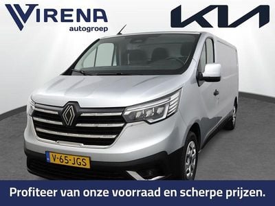 Grijs (metallic) Occasion 2024 Renault Trafic MPV | € 27.950 (Goede deal)