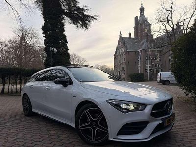 Wit Occasion 2021 Mercedes CLA180 AMG Sedan | € 27.999 (Goede deal)