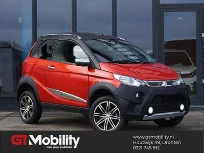 Rood Gebruikt 2019 Aixam Crossover Premium Hatchback | € 9.750 (Super prijs)