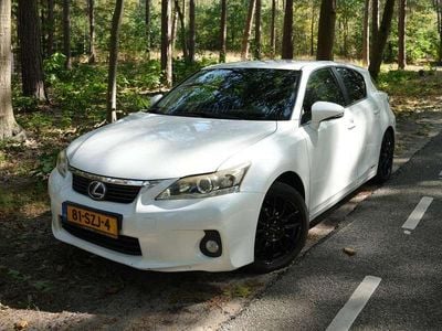 Lexus CT200h
