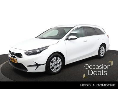 Wit Occasion 2024 Kia Ceed Hatchback | € 23.745 (Eerlijke prijs)
