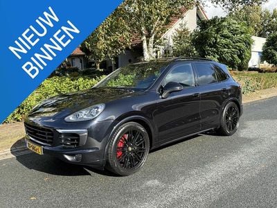 Zwart Gebruikt 2015 Porsche Cayenne Turbo SUV | € 34.995