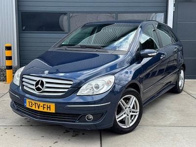 Mercedes B200