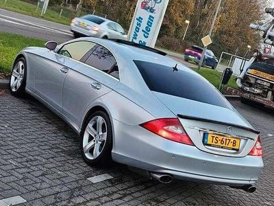 Zilver Occasion 2004 Mercedes CLS500 Sedan | € 7.999 (Eerlijke prijs)