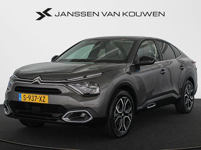 Grijs Gebruikt 2023 Citroën e-C4 Shine Sedan | € 21.745 (Eerlijke prijs)