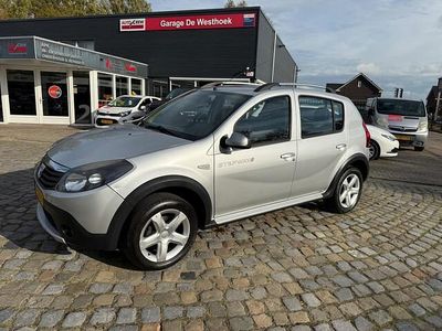 Grijs Gebruikt 2011 Dacia Sandero Stepway Hatchback | € 4.950 (Iets duurder)