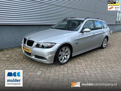 tweedehands BMW 325 3-SERIE Touring i High Executive Automaat / Airco / Trekhaak / NAP / MCC / Gouda