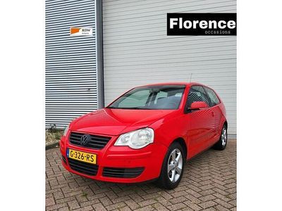 Rood Occasion 2007 VW Polo Hatchback | € 1.295 (Eerlijke prijs)