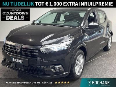 Zwart Gebruikt 2022 Dacia Sandero Comfort Hatchback | € 15.195 (Eerlijke prijs)