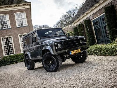 tweedehands Land Rover Defender 2.5 90 Td5 Gerestaureerd - 6-Persoons - Geel Kente