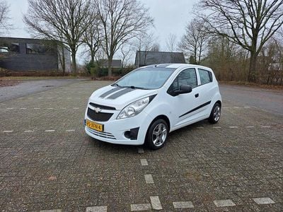 Wit (parellak) Occasion 2012 Chevrolet Spark LS Hatchback | € 2.499 (Eerlijke prijs)