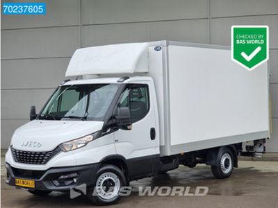 tweedehands Iveco Daily 35S14 Automaat Laadklep Airco Cruise Zijdeur Camera Bakwagen Meubelbak Koffer 17m3 Airco Cruise control