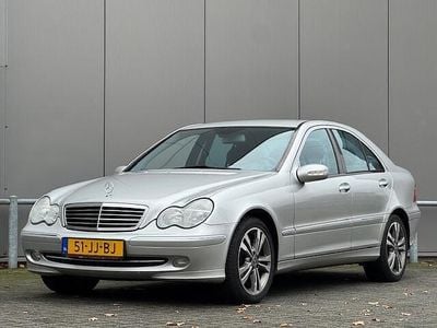 Grijs Gebruikt 2002 Mercedes C180 Avantgarde Sedan | € 5.749