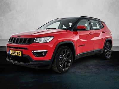 Rood Occasion 2021 Jeep Compass Night Eagle SUV | € 23.395 (Eerlijke prijs)
