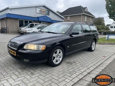 tweedehands Volvo V70 2.5T AWD Momentum 7 persoons , youngtimer!